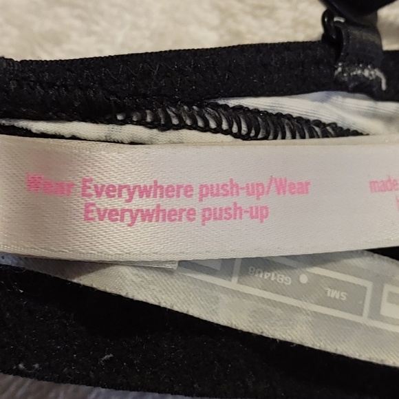 Victoria's Secret Wear Everywhere Padded Bra Size 32B - Picture 7 of 10